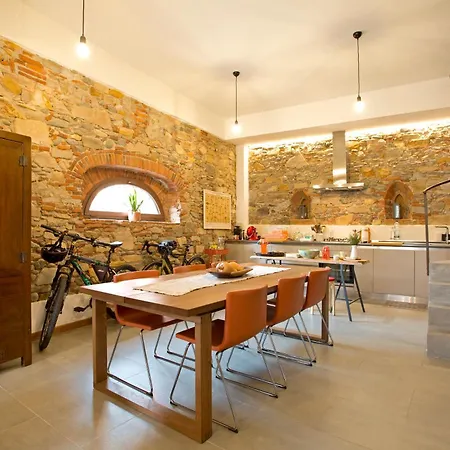 Casa Antica Stalla, Charming Loft Just 500 M From S Centre 펜션 루카