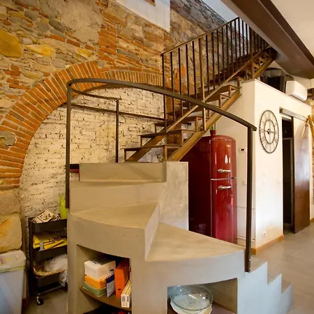 Casa Antica Stalla, Charming Loft Just 500 M From S Centre 펜션
